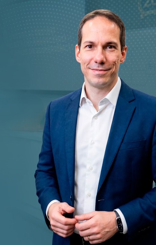 Caio Torralvo, co-fundador da X8 Educação